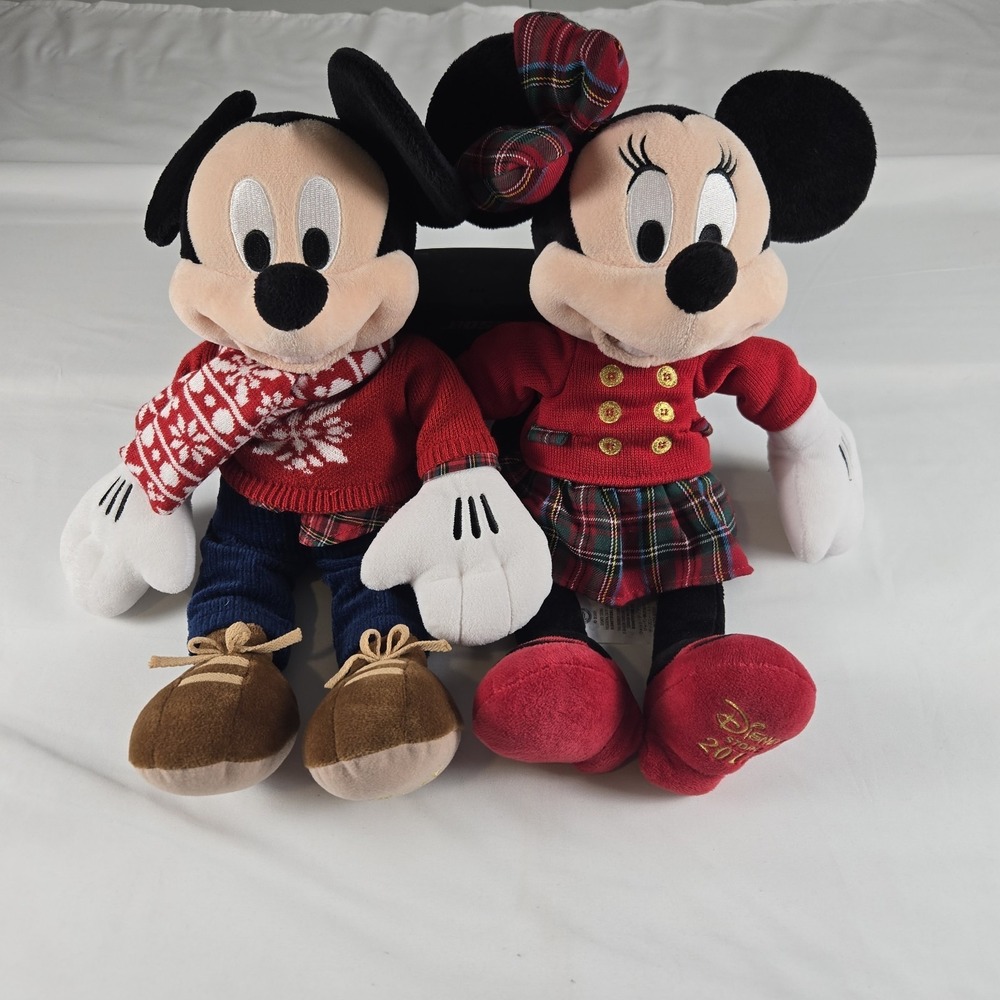 Disney Store Mickey Minnie Mouse Christmas 2015 And‎ 2016 Plush Set Of 2